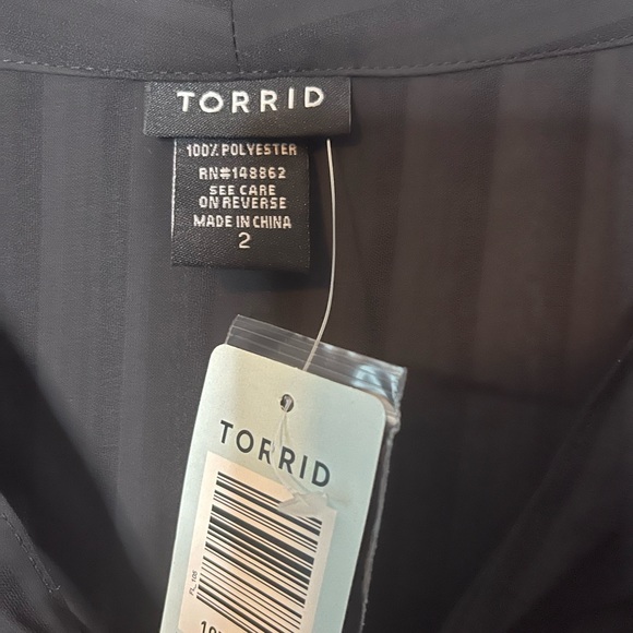 NWT Torrid sheer black button up blouse. Size 2. - Picture 3 of 3